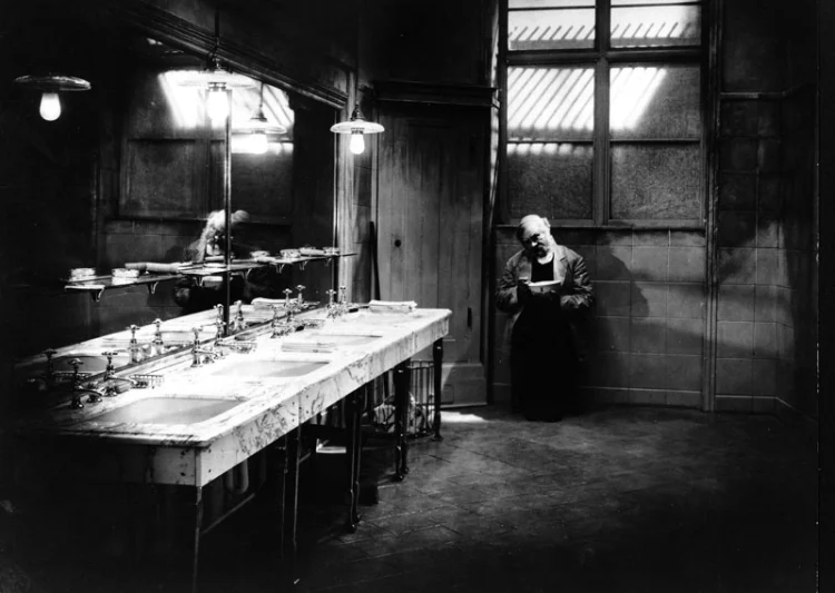 最卑贱的人 (1924) 中文字幕 1080P/4K